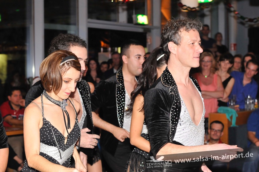 Salsa-im-Airport_Bachata_Bayern_2015_8427